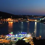 Apartment E-my Marina