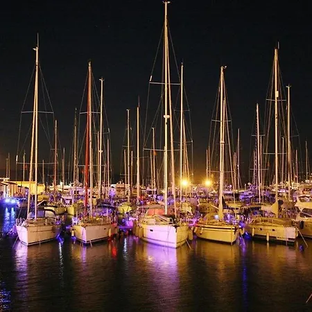 E-my Marina Apartament Çeşme