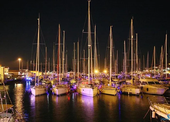 E-my Marina Daire Çeşme